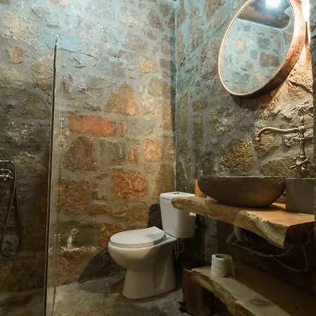 Rustic Stone Home, Milopotamos, Rethymno *
