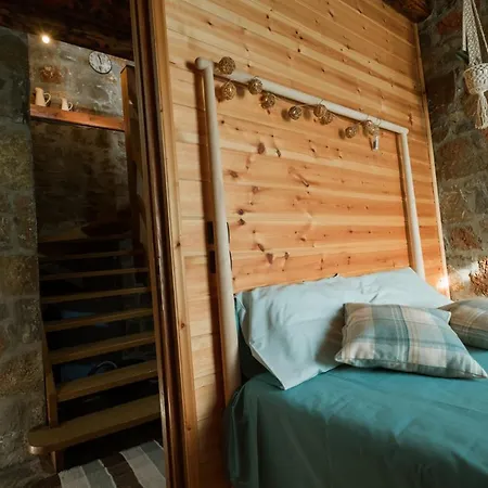 Rustic Stone Home, Milopotamos, Rethymno Villa *