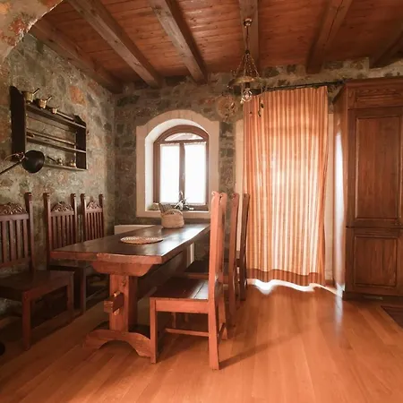 Rustic Stone Home, Milopotamos, Rethymno Villa