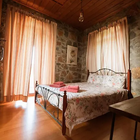 Villa Rustic Stone Home, Milopotamos, Rethymno Agridia